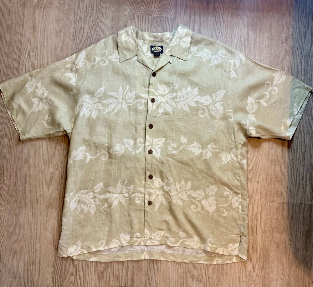 Tommy Bahama Floral Leaf Pattern Button‑Up Shirt – Beige White – Size XL